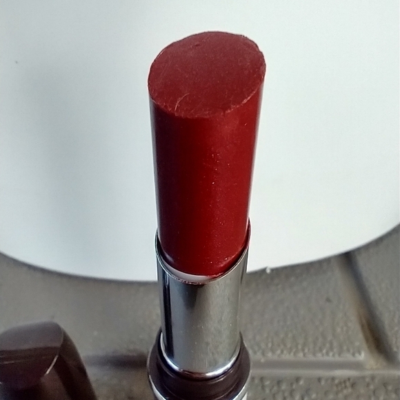 Volume xl seduction plumping lip color 520 crimson - Picture 2 of 5
